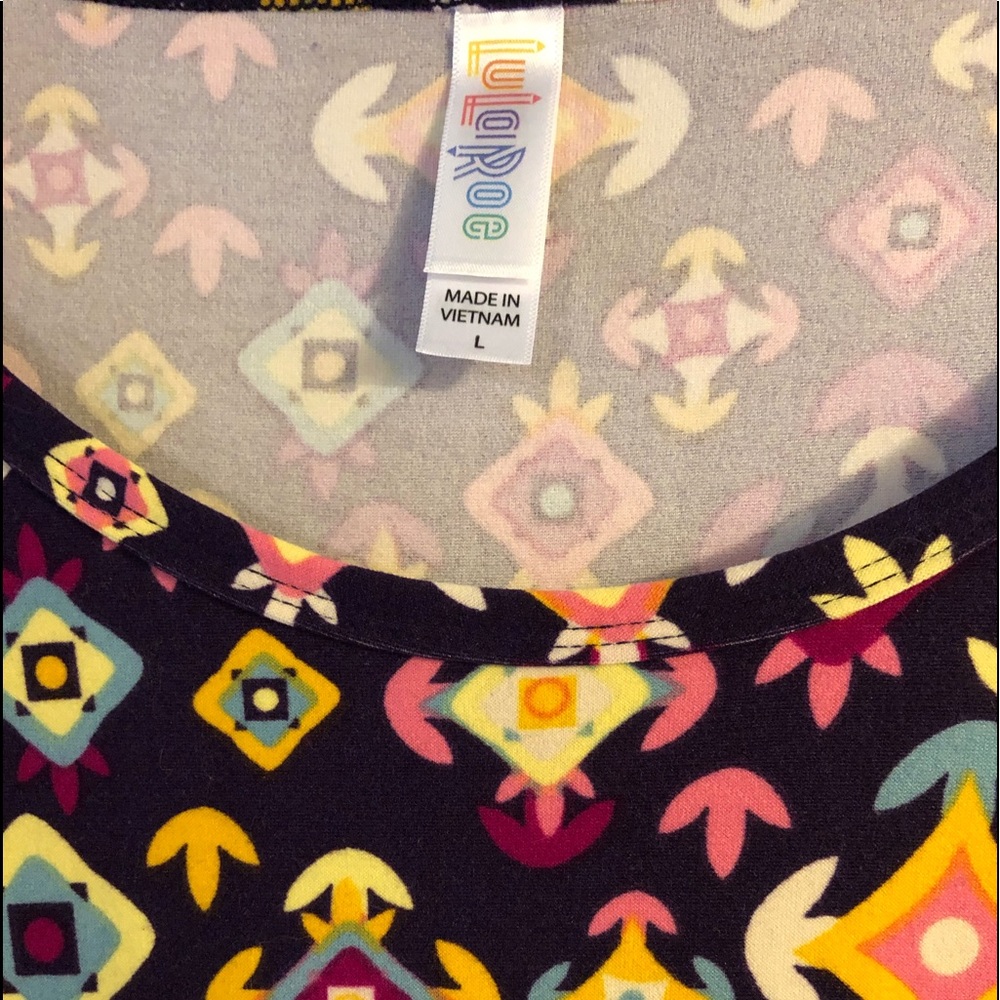 Lularoe - Picture 2 of 3